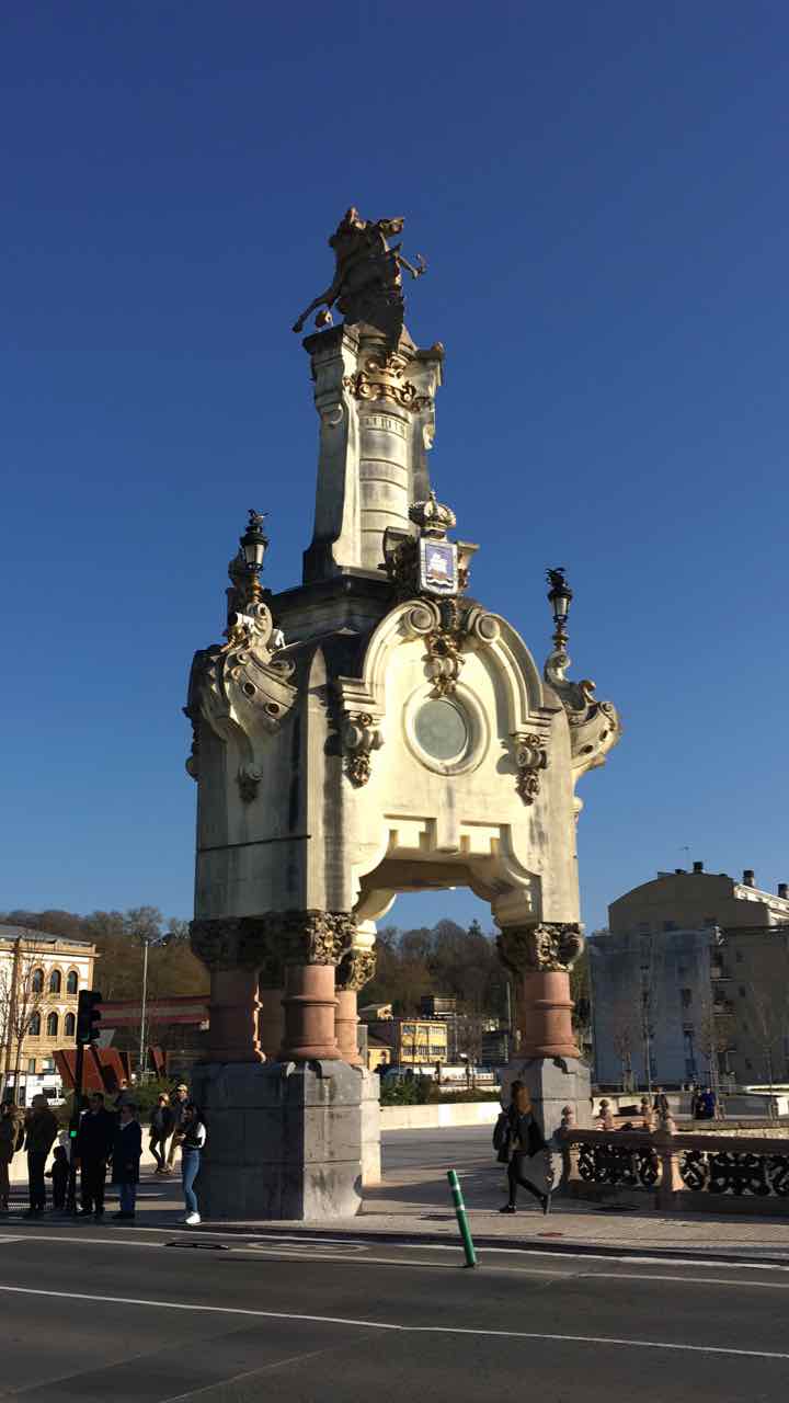 F6FED0A1-AE94-444E-ACD9-5A9DCC00BC21