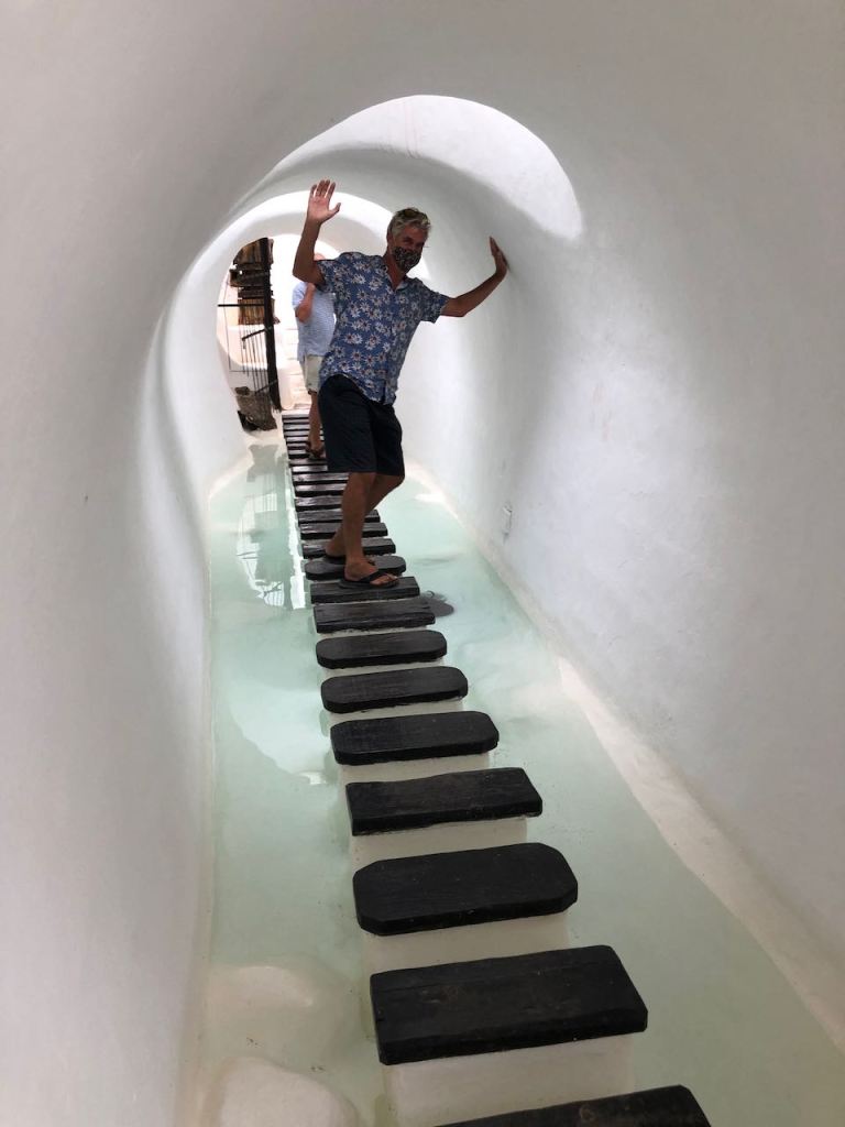 El Capitano walking over water